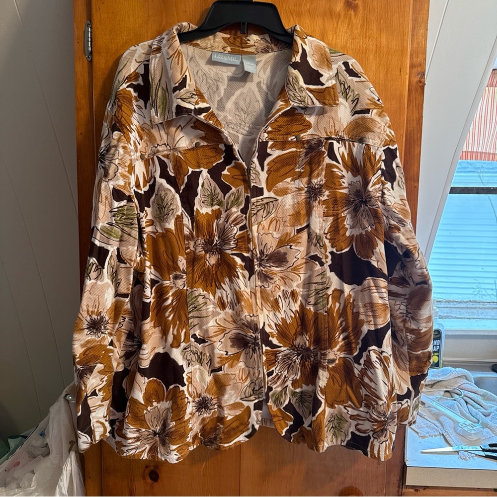 Liz & Me Floral Blazer in Brown and Cream